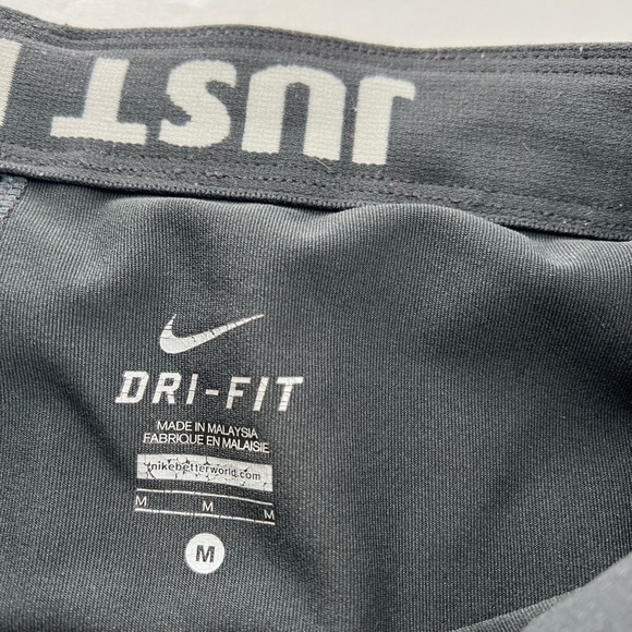 Nike Dri Fit Black Shorts Girls Medium - Picture 5 of 5